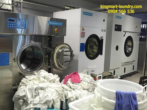 Đầu tư máy sấy công nghiệp công suất lớn hơn, đáp ứng nhu cầu cần trả đồ khẩn cấp cho bệnh viện